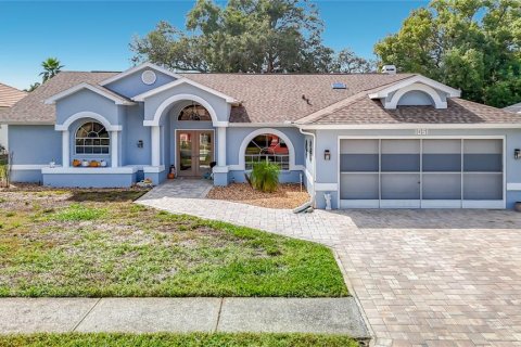 House in Spring Hill, Florida 3 bedrooms, 205.5 sq.m. № 2394108 - photo 2