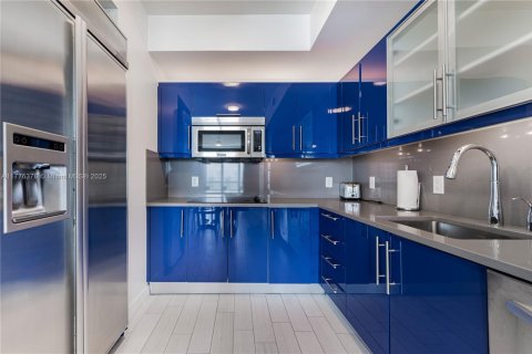 Купить кондоминиум в Форт-Лодердейл, Флорида 2 спальни, 109.25м2, № 1958301 - фото 29