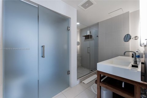 Купить кондоминиум в Форт-Лодердейл, Флорида 2 спальни, 109.25м2, № 1958301 - фото 11