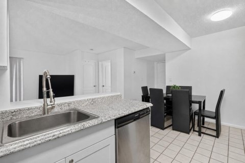 Condominio en venta en Pembroke Pines, Florida, 2 dormitorios, 94.39 m2 № 2243025 - foto 7