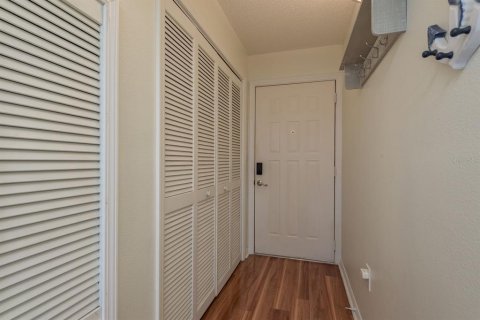 Copropriété à louer à New Port Richey, Floride: 2 chambres, 130.99 m2 № 2091893 - photo 11