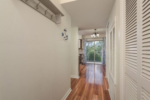 Copropriété à louer à New Port Richey, Floride: 2 chambres, 130.99 m2 № 2091893 - photo 12
