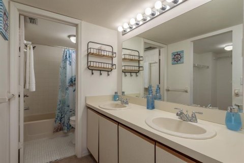 Copropriété à louer à New Port Richey, Floride: 2 chambres, 130.99 m2 № 2091893 - photo 26