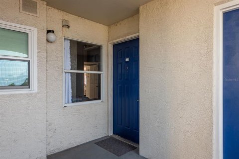 Copropriété à louer à New Port Richey, Floride: 2 chambres, 130.99 m2 № 2091893 - photo 10