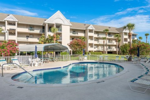 Condo à New Port Richey, Floride, 2 chambres  № 2091893