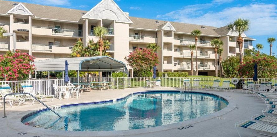 Condo à New Port Richey, Floride, 2 chambres  № 2091893