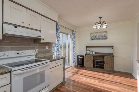 Copropriété à louer à New Port Richey, Floride: 2 chambres, 130.99 m2 № 2091893 - photo 15