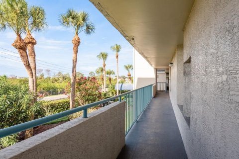 Copropriété à louer à New Port Richey, Floride: 2 chambres, 130.99 m2 № 2091893 - photo 9