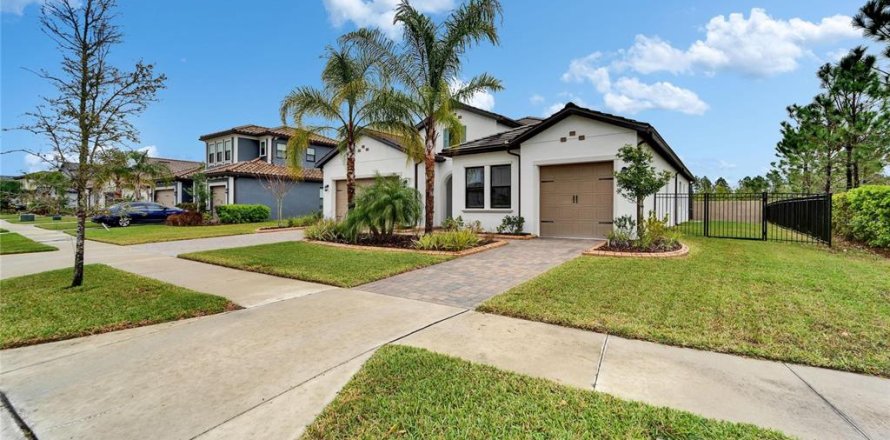House in Odessa, Florida 4 bedrooms, 242.75 sq.m. № 1585788