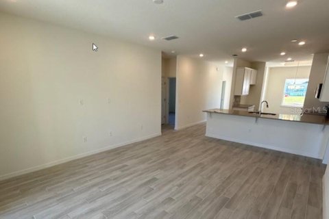 House in Palm Coast, Florida 3 bedrooms, 152.08 sq.m. № 1568177 - photo 4
