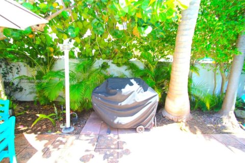 Condominio en alquiler en Miami Beach, Florida, 1 dormitorio, 50.17 m2 № 1929672 - foto 10