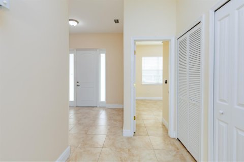 Villa ou maison à vendre à Port St. Lucie, Floride: 4 chambres, 177.07 m2 № 2397768 - photo 13