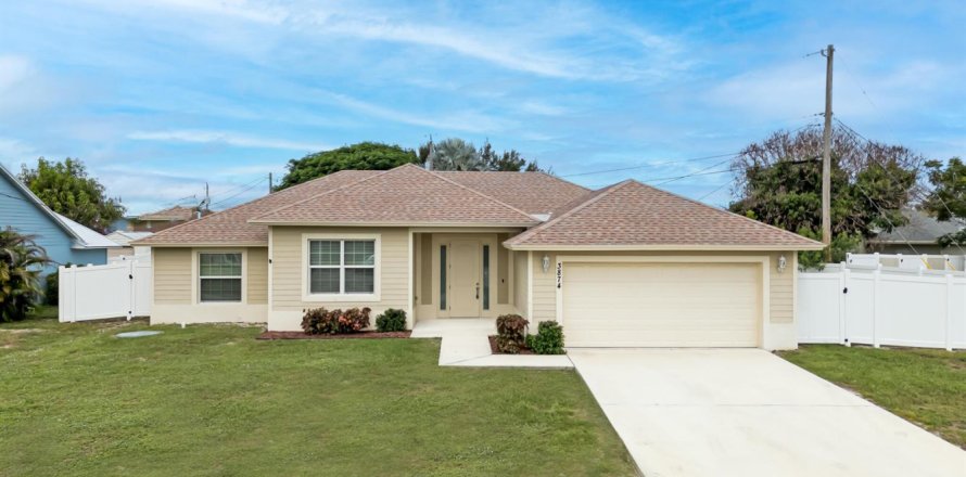 Villa ou maison à Port St. Lucie, Floride 4 chambres, 177.07 m2 № 2397768
