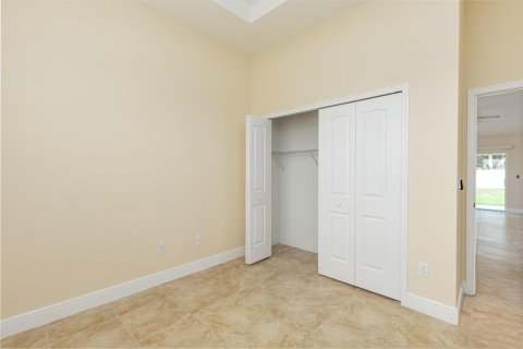 Villa ou maison à vendre à Port St. Lucie, Floride: 4 chambres, 177.07 m2 № 2397768 - photo 15