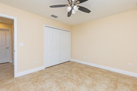 Villa ou maison à vendre à Port St. Lucie, Floride: 4 chambres, 177.07 m2 № 2397768 - photo 24