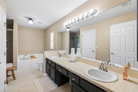 Casa en venta en Riverview, Florida, 5 dormitorios, 253.81 m2 № 2223320 - foto 19