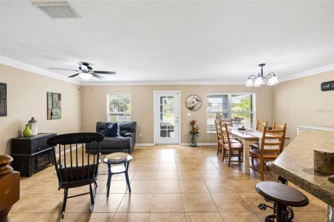 Casa en venta en Riverview, Florida, 5 dormitorios, 253.81 m2 № 2223320 - foto 13