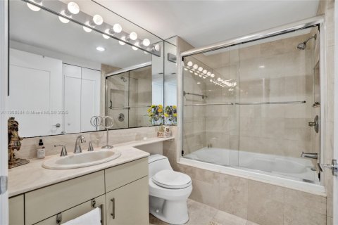 Condominio en venta en Aventura, Florida, 2 dormitorios, 162.58 m2 № 1975712 - foto 30