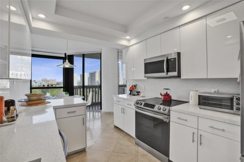 Condominio en venta en Aventura, Florida, 2 dormitorios, 162.58 m2 № 1975712 - foto 15