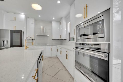 Villa ou maison à vendre à Orlando, Floride: 4 chambres, 267.56 m2 № 1869773 - photo 22