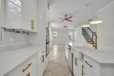 Villa ou maison à vendre à Orlando, Floride: 4 chambres, 267.56 m2 № 1869773 - photo 20