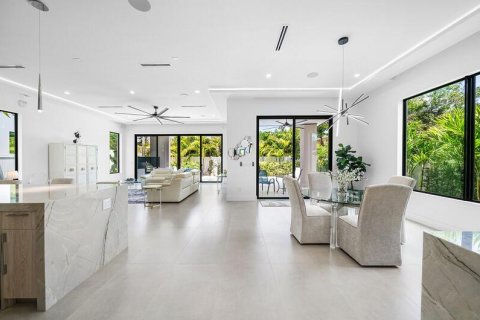 Villa ou maison à louer à Delray Beach, Floride: 4 chambres, 350.43 m2 № 2259633 - photo 11
