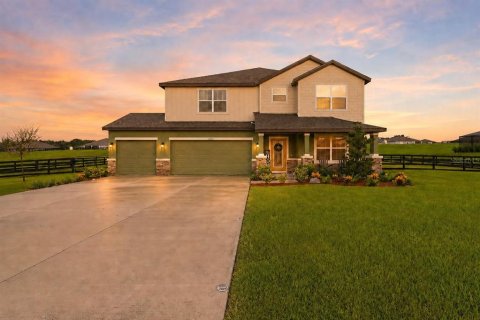 House in Thonotosassa, Florida 5 bedrooms, 286.51 sq.m. № 2296583
