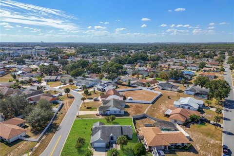 Villa ou maison à vendre à Kissimmee, Floride: 3 chambres, 151.99 m2 № 2236286 - photo 22