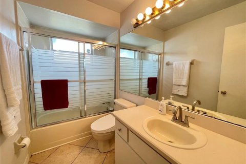 Villa ou maison à vendre à Kissimmee, Floride: 3 chambres, 151.99 m2 № 2236286 - photo 15