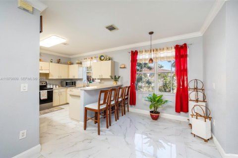 Купить таунхаус в Хомстед, Флорида 4 спальни, 188.41м2, № 2079401 - фото 11