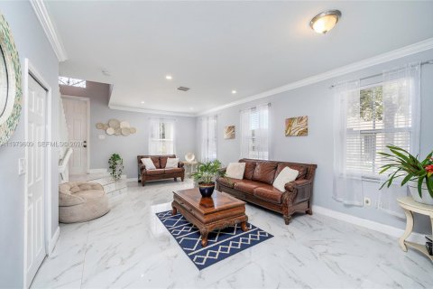 Купить таунхаус в Хомстед, Флорида 4 спальни, 188.41м2, № 2079401 - фото 6