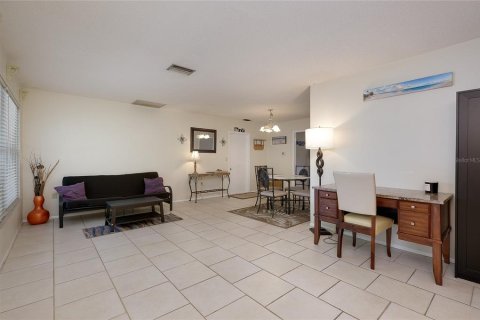 Casa en venta en Bradenton, Florida, 4 dormitorios, 188.78 m2 № 2385978 - foto 11