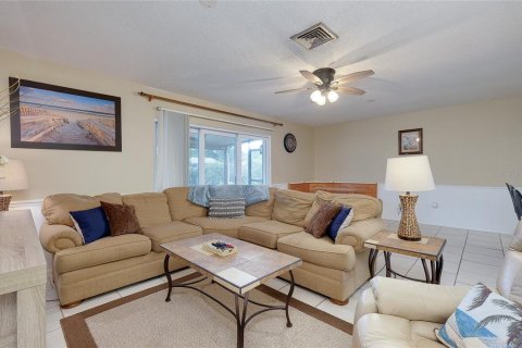 Casa en venta en Bradenton, Florida, 4 dormitorios, 188.78 m2 № 2385978 - foto 27
