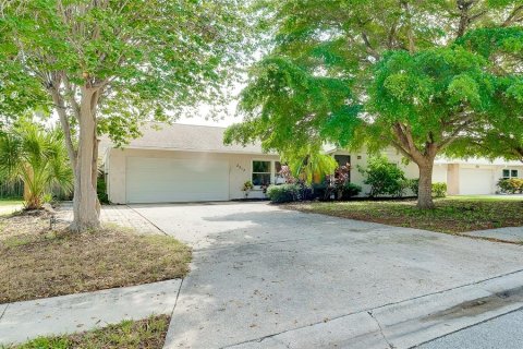 Casa en venta en Bradenton, Florida, 4 dormitorios, 188.78 m2 № 2385978 - foto 2