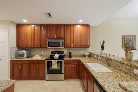 Copropriété à vendre à Sarasota, Floride: 2 chambres, 159.79 m2 № 2141896 - photo 14