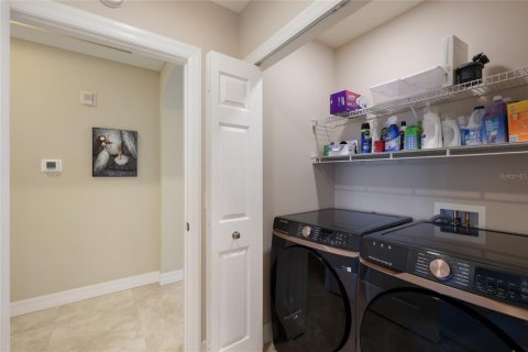 Copropriété à vendre à Sarasota, Floride: 2 chambres, 159.79 m2 № 2141896 - photo 30