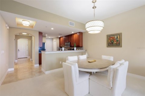Copropriété à vendre à Sarasota, Floride: 2 chambres, 159.79 m2 № 2141896 - photo 8