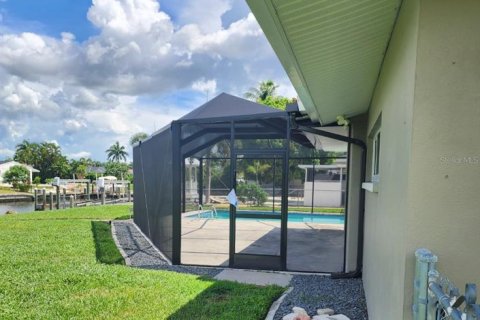 Casa en venta en Cape Coral, Florida, 3 dormitorios, 132.39 m2 № 1686488 - foto 15