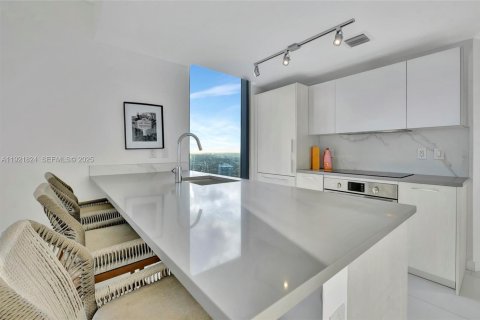 Copropriété à louer à Miami, Floride: 2 chambres, 100.71 m2 № 1976870 - photo 6