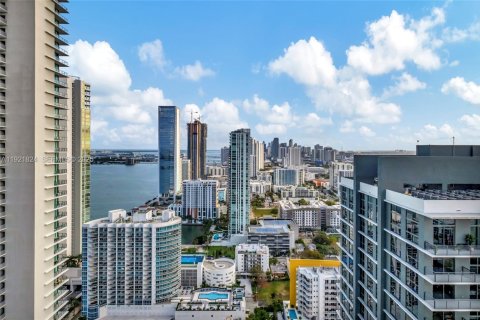 Copropriété à louer à Miami, Floride: 2 chambres, 100.71 m2 № 1976870 - photo 25