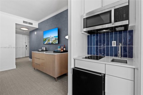 Copropriété à vendre à Miami Beach, Floride: 48.87 m2 № 2154761 - photo 11