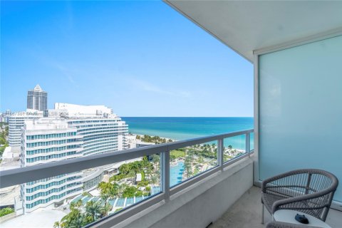 Studio à Condo à Miami Beach, Floride  № 2154761