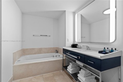 Copropriété à vendre à Miami Beach, Floride: 48.87 m2 № 2154761 - photo 21