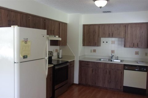 House in Ocala, Florida 2 bedrooms, 84.73 sq.m. № 1758214 - photo 5