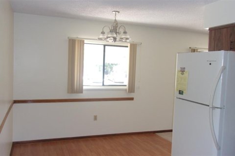 House in Ocala, Florida 2 bedrooms, 84.73 sq.m. № 1758214 - photo 6