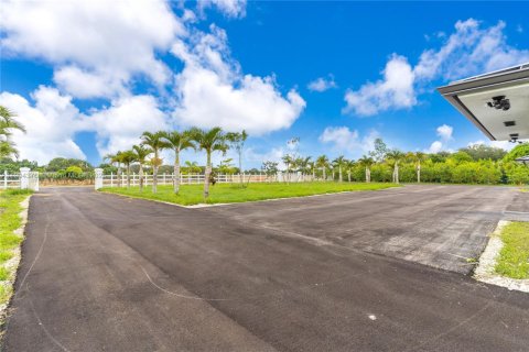 Casa en venta en Homestead, Florida, 4 dormitorios, 248.98 m2 № 1956486 - foto 5