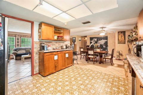 Casa en venta en Spring Hill, Florida, 5 dormitorios, 255.3 m2 № 1912717 - foto 8