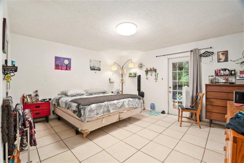 Casa en venta en Spring Hill, Florida, 5 dormitorios, 255.3 m2 № 1912717 - foto 11
