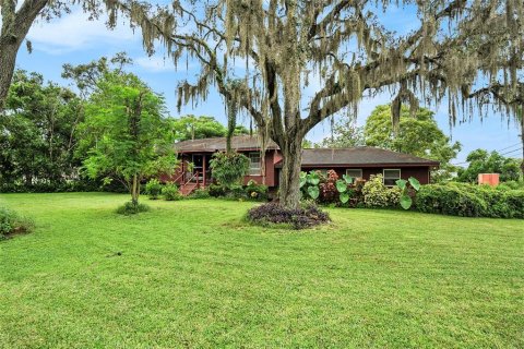 Casa en venta en Spring Hill, Florida, 5 dormitorios, 255.3 m2 № 1912717 - foto 1