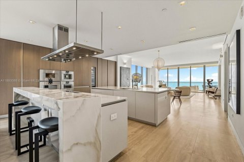Copropriété à vendre à Sunny Isles Beach, Floride: 4 chambres, 336.77 m2 № 1947162 - photo 9
